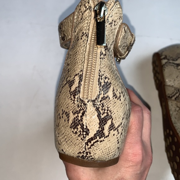 Sofft NWOT Snake Skin Print Sandals - Picture 4 of 9